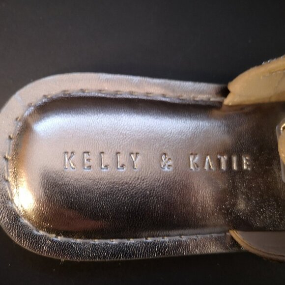 Kelly & Katie Ladies Silvya Flat Thong  Size 8.5 Bling Sandals - Picture 3 of 10